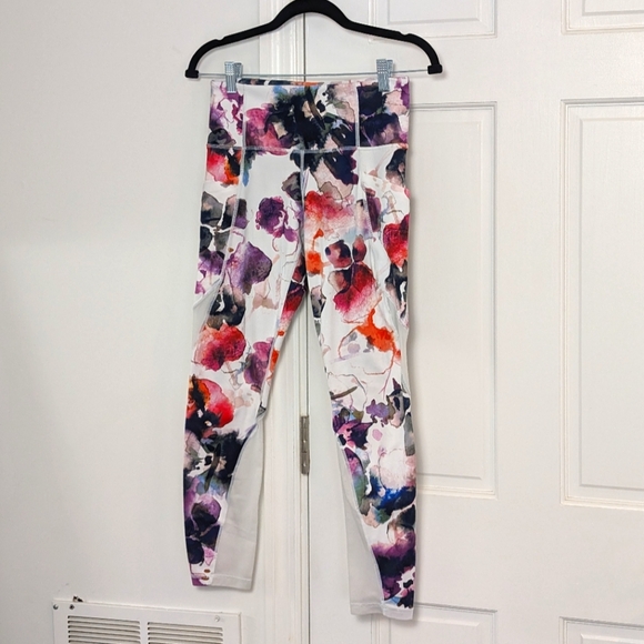 EUC Athleta Womens Watercolor Floral Mudra Mesh Detail 7/8 Leggings Size Small - Picture 2 of 11